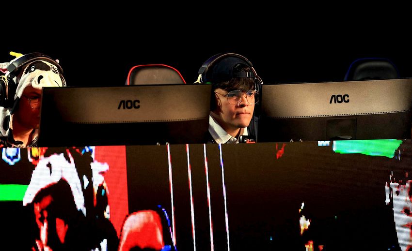 La solución de Komanche: Cómo las transmisiones de empresas de juegos de azar mejoraron el éxito de Squid Craft